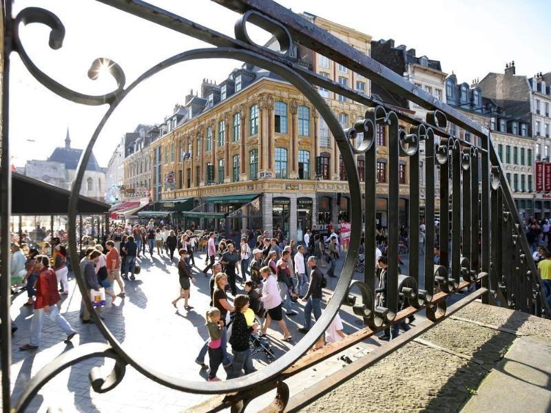Hotelf1 Lille Mons En Baroeul Zewnętrze zdjęcie