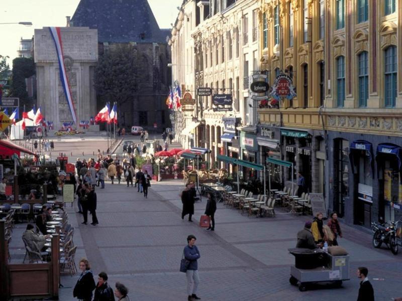 Hotelf1 Lille Mons En Baroeul Zewnętrze zdjęcie